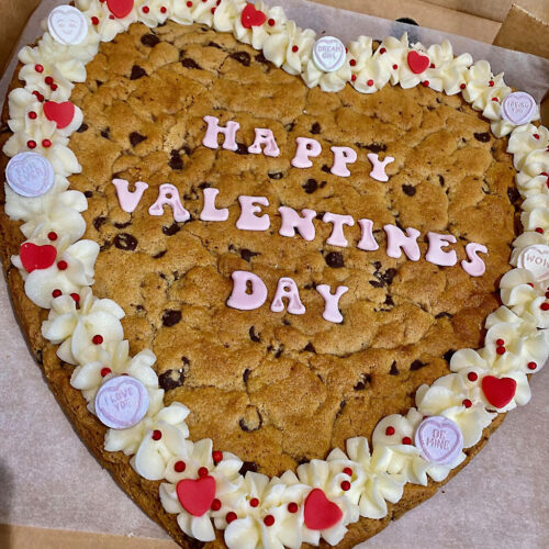 Celebration Cakes Oldham Chrismas Birthday, Anniversary, Christening's